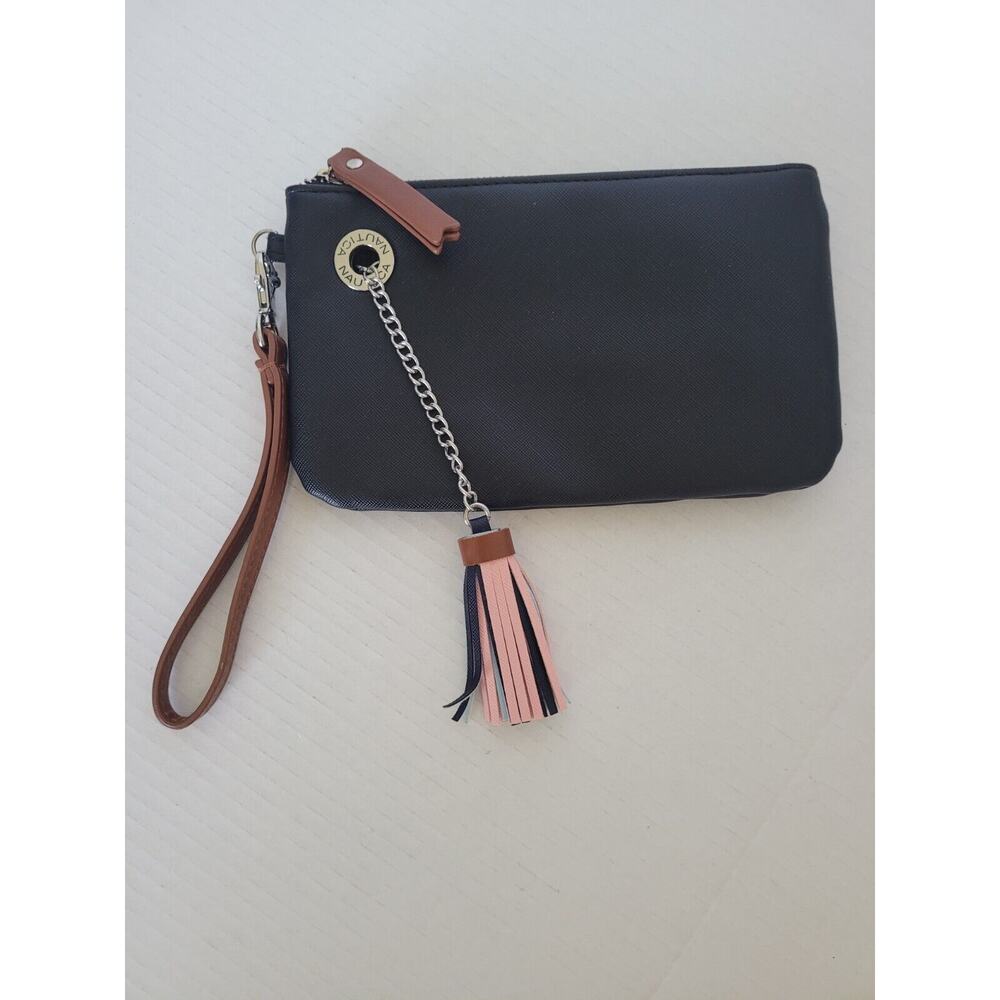 Ladies NAUTICA Black Wristlet‎ With Tassel